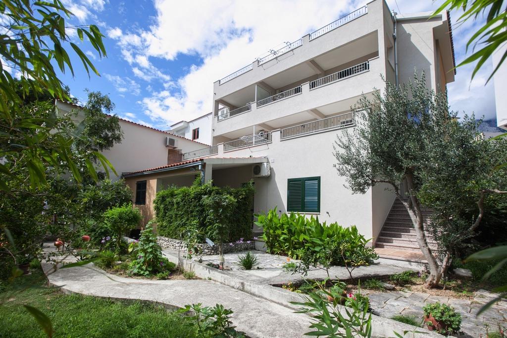 Apartments Meri Макарска Екстериор снимка