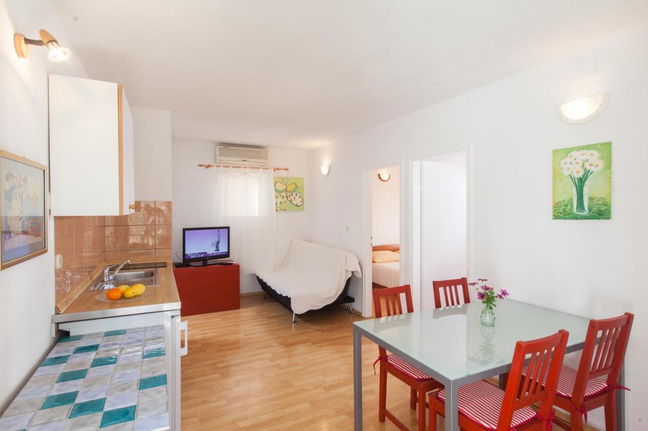 Apartments Meri Макарска Стая снимка